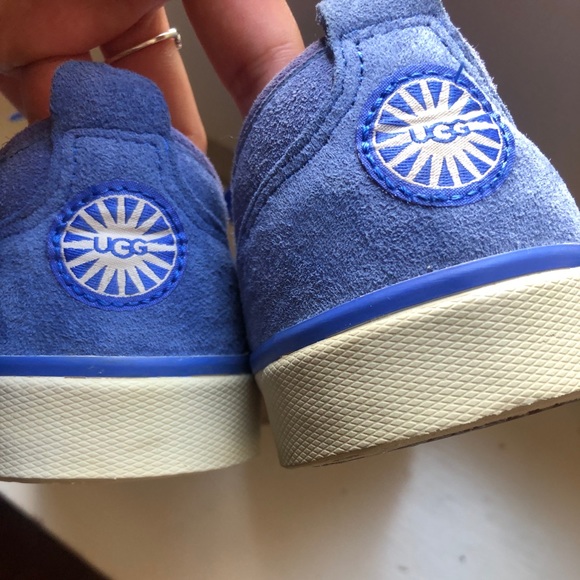 UGG EVERA SNEAKER IN PERIWINKLE! - Picture 5 of 8